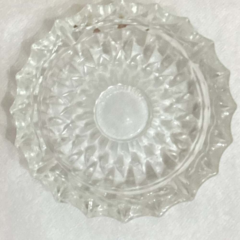 607. VINTAGE MCM LIBBEY CANADA GLASS ASHTRAY